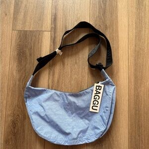 Baggu medium Blue cornflower Nylon crescent bag NWT - HTF